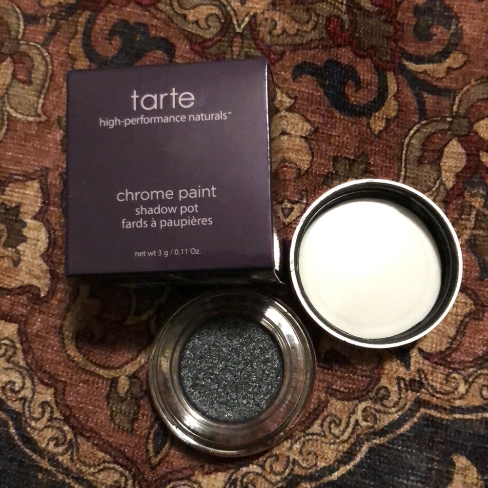 Tarte Chrome paint shadow pot. Steel the Show